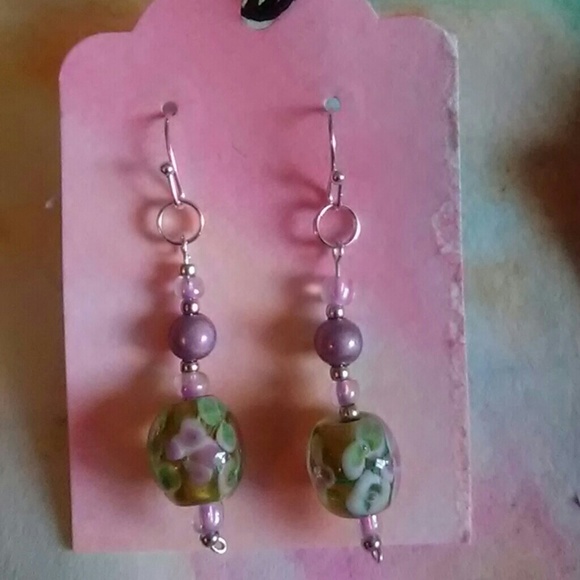 earrings - Picture 7 of 8